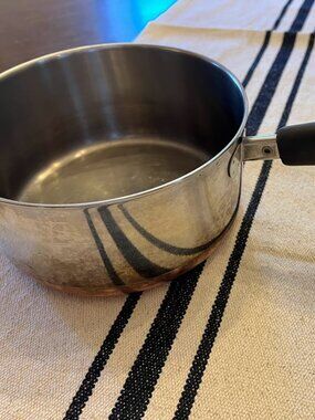 REVERE WARE 1801 2 QUART #84 COPPER BOTTOM SAUCE PAN POT